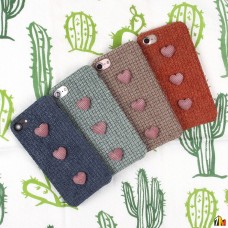 Чехол текстильный с сердечками для iPhone 7